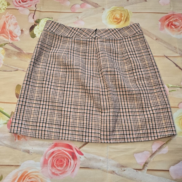 Plaid Women's Skirt - Picture 2 of 7